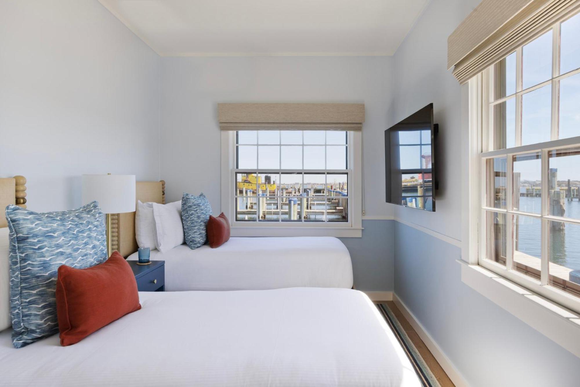The At Boat Basin 4* Nantucket